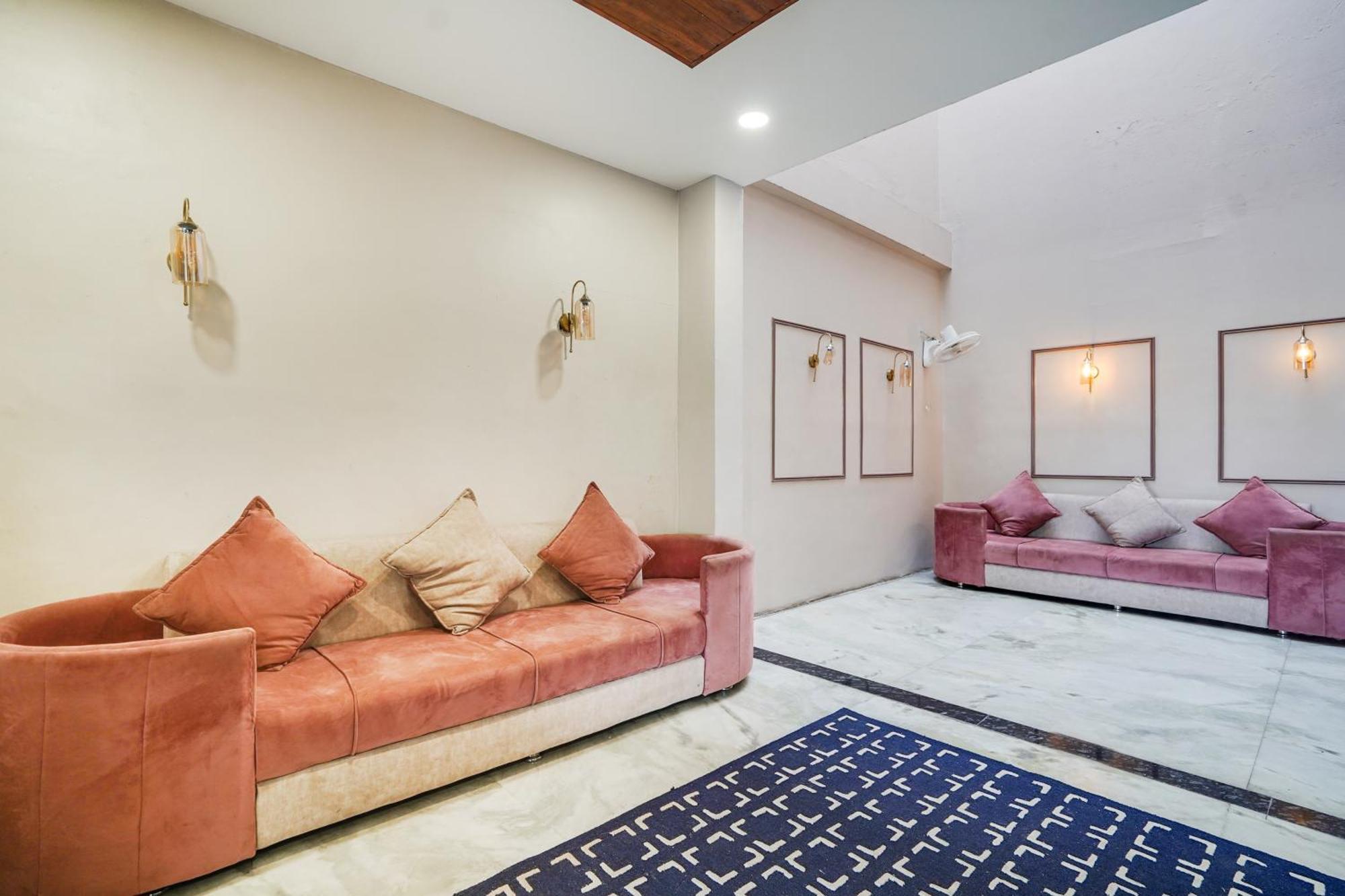 Super Hotel O Pithampur Formerly Ganga Residency Akolia Zewnętrze zdjęcie
