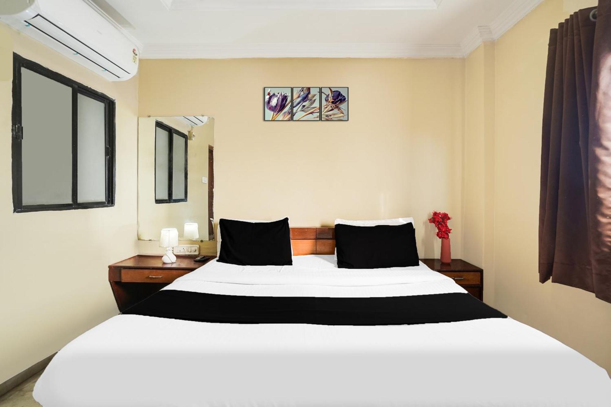 Super Hotel O Pithampur Formerly Ganga Residency Akolia Zewnętrze zdjęcie