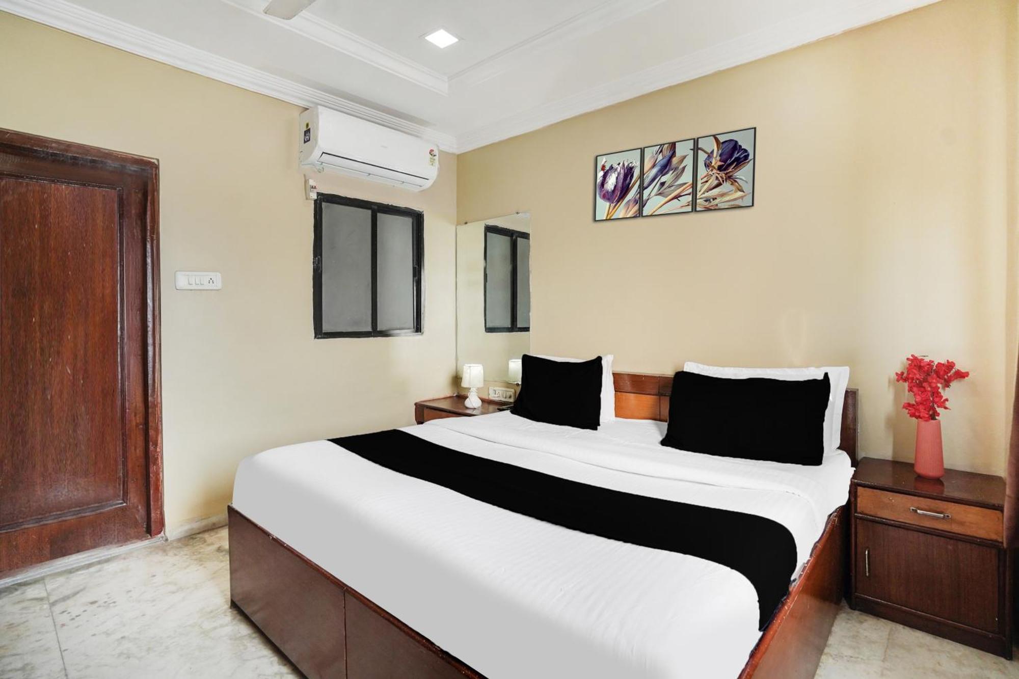 Super Hotel O Pithampur Formerly Ganga Residency Akolia Zewnętrze zdjęcie